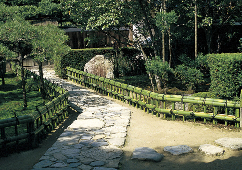 金閣寺垣