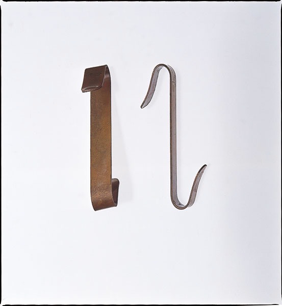 吊り金具(つりかなぐ)