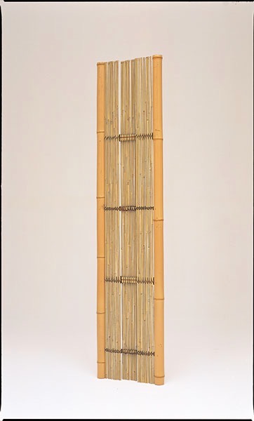 晒竹菖蒲垣(しらたけあやめがき)