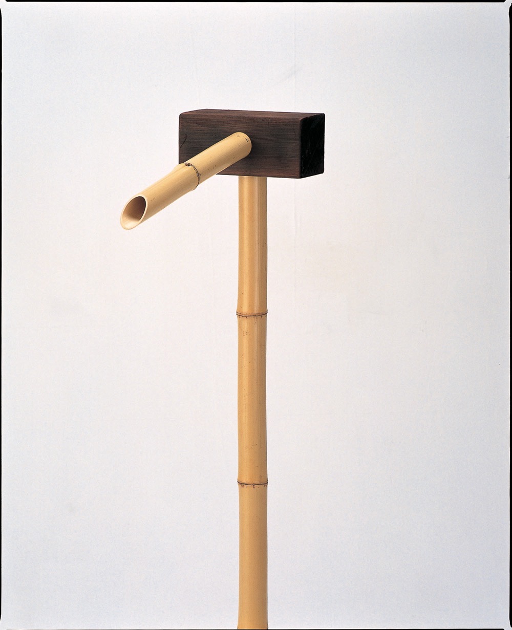 晒竹筧木枕(さらしだけかけひきまくら)