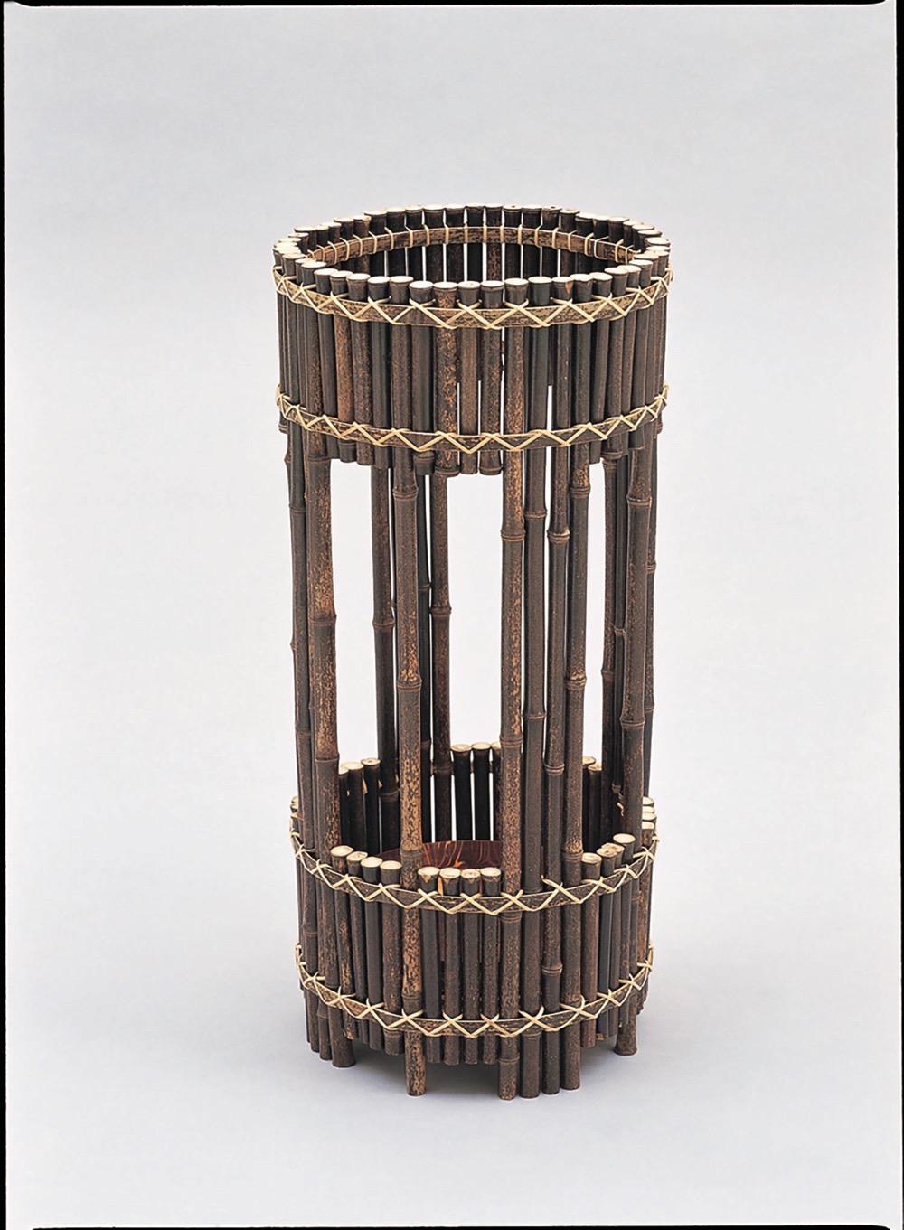 黒竹傘立丸型(くろちくかさたてまるがた)